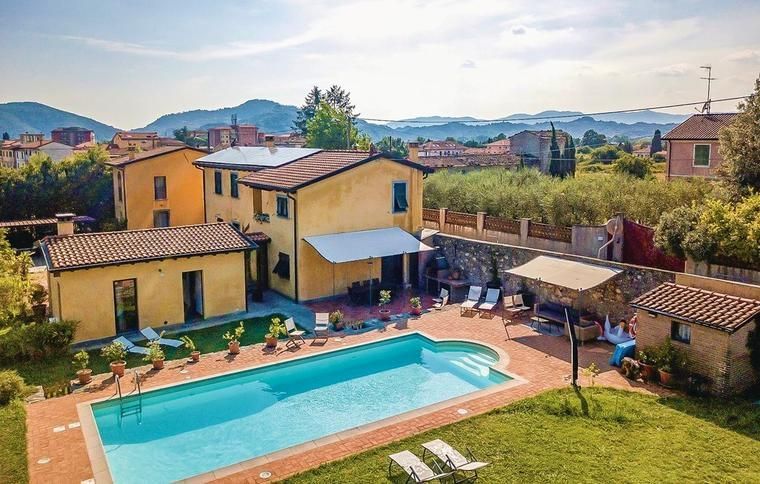 Ferienhaus in Lerici in der Außenansicht