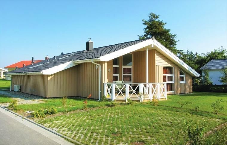 Außenansicht eines Ferienhauses im Ferienpark Schönhagen