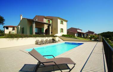 Ferienhäuser mit Pool in Istrien
